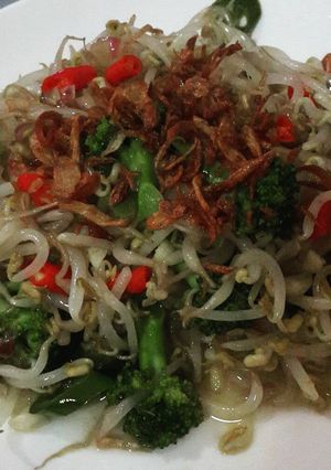 Foto resep Tumis brokoli toge