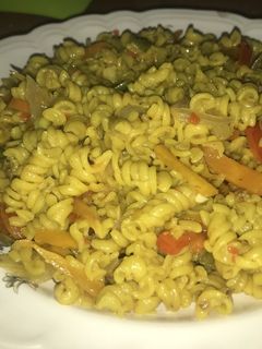 Macaroni Bolognese ainihin hoton girkin