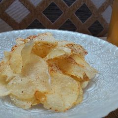 A picture of Potato chips.
