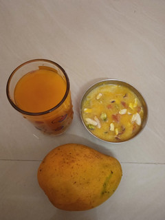 ஒரே மாம்பழத்தில் மேங்கோ ஜூஸ் மற்றும் மேங்கோ டெஸட் செய்முறை முக்கிய புகைப்படம்