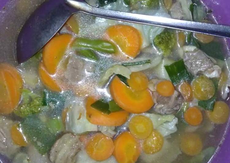 Sop bening tetelan sapi
