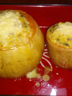 Una foto de Calabaza rellena vegetariana 🥗