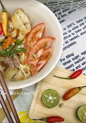 Foto resep Soto mie kikil bogor