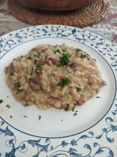 Una foto de Risotto de setas y bacon