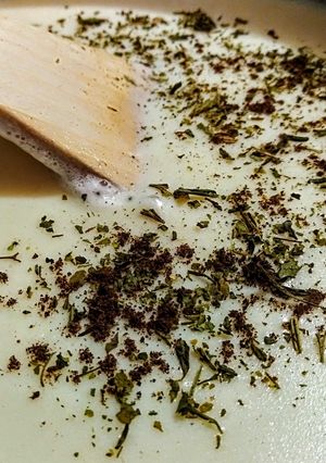 Una foto de BECHAMEL Al Ajo y Orégano...!
