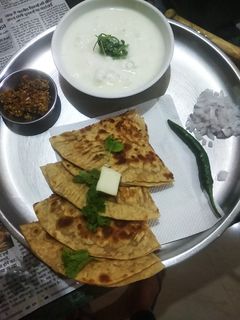 आलू प्याज चीज़ पराठा रेसिपी मुख्य फोटो