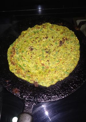 A picture of Moong dal chilla.