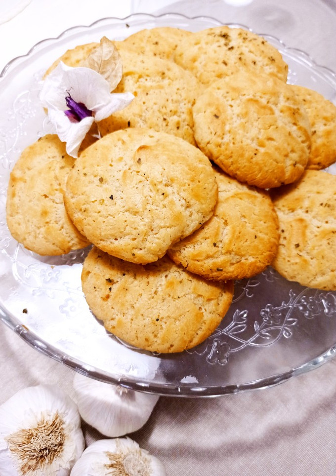 Una foto de Panecillos al ajo y orégano en Monsieur Cuisine
