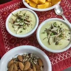 Mango phirni A picture of Mango phirni.