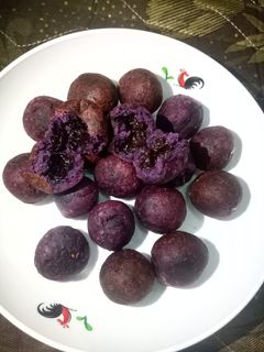 Foto resep Bola bola ubi ungu isi coklat