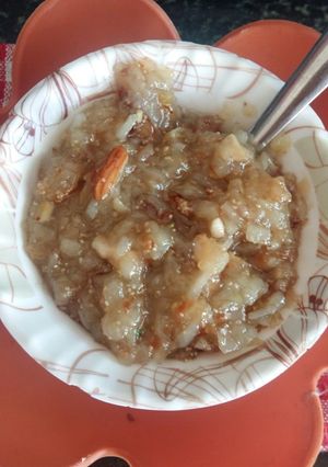 A picture of Potato Halwa.