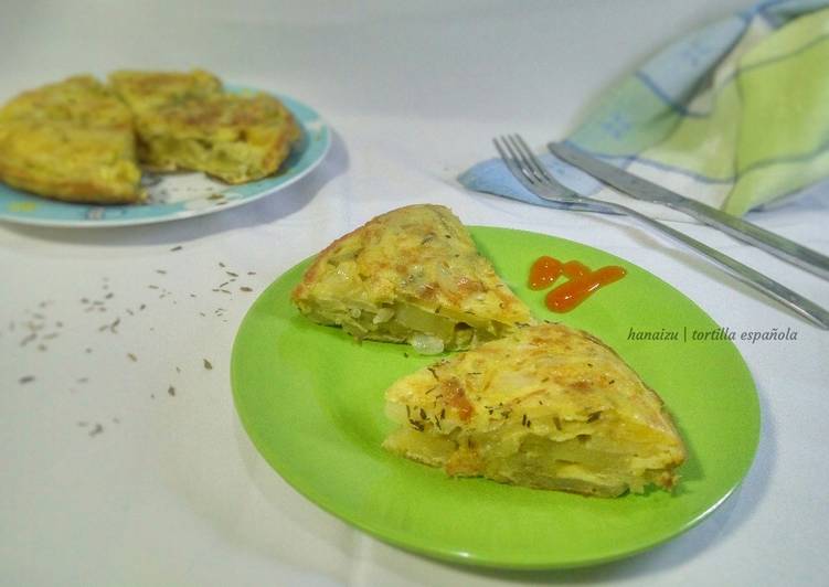 Cara Gampang Membuat Tortilla Española/Tortilla de Patatas (Omelet Spanyol/Spanish Omelette) yang Bikin Ngiler