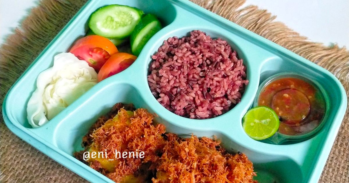 842. Ayam Goreng Serundeng Praktis Sat Set (ide bekal kerja/sekolah/piknik)