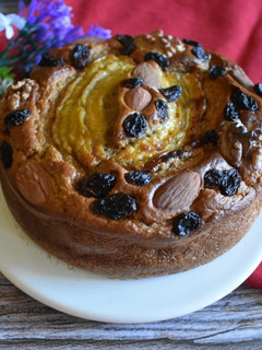 Una foto de Banana bread con pasas y frutos secos