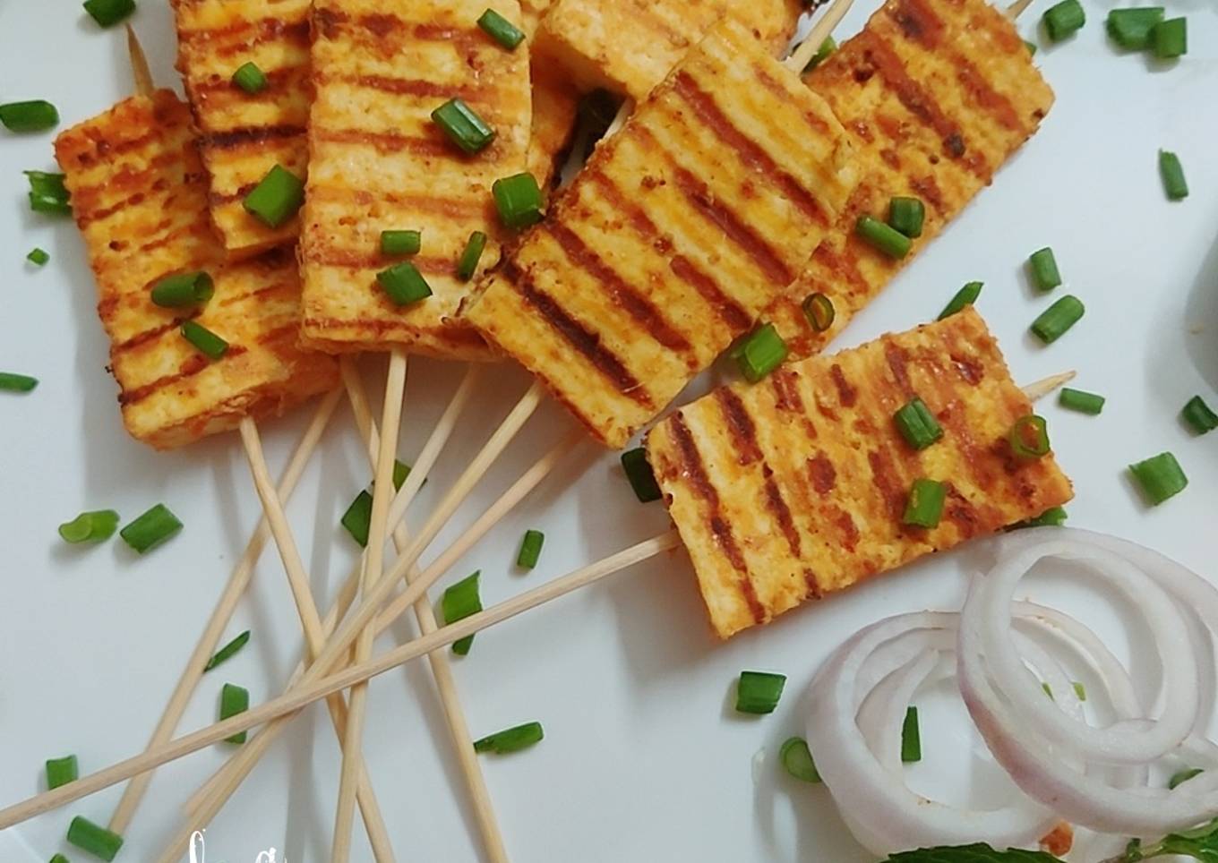Grilled Garlic Paneer