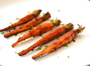 Balzsamecetes, sült bébirépa köret recept fotója