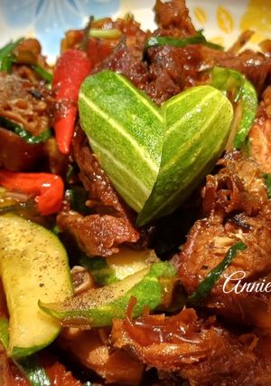 Hình của món Vịt quay kho dưa leo.