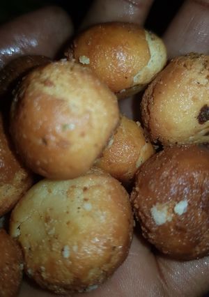 A picture of Gulisuwa milk balls.