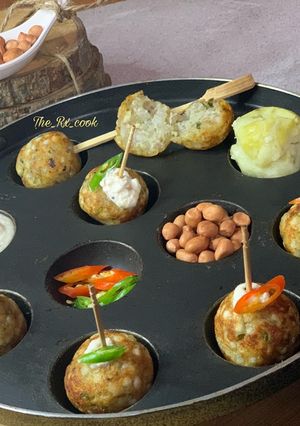 A picture of Sabudana vada.