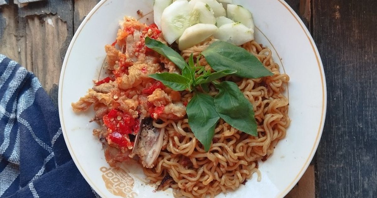 Mie Goreng Ayam Geprek