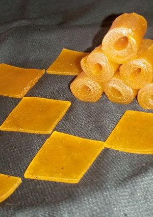 આમ પાપડ (Aam Papad Recipe In Gujarati) રેસીપી મુખ્ય ફોટો