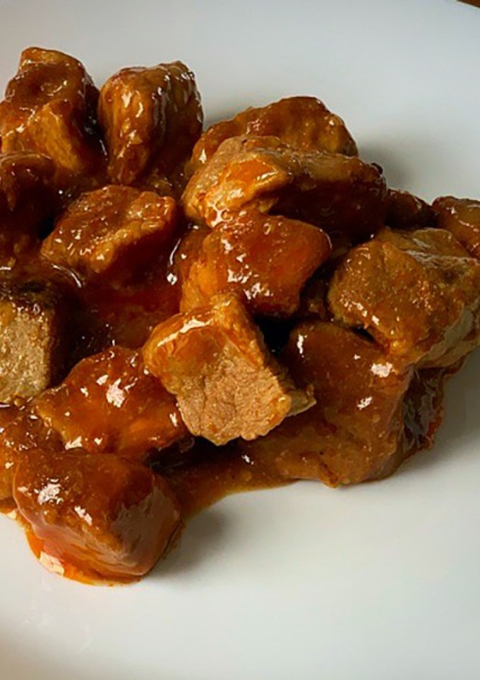 Una foto de Taquitos de cerdo en salsa