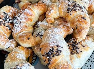 Foto principal de ✨ Mini cruasanes de chocolate en la freidora de aire (Airfryer)✨