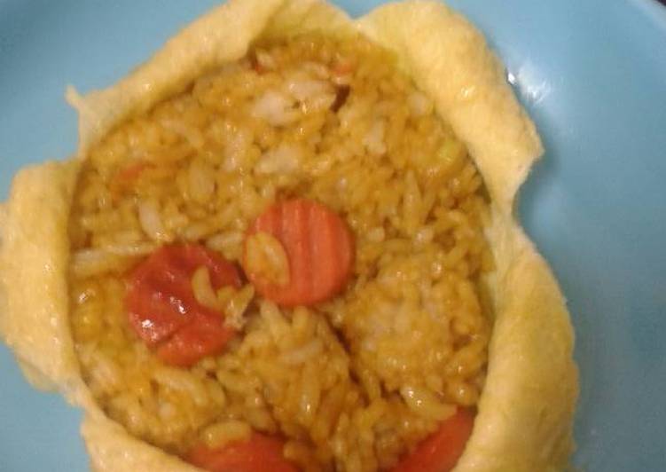 Resep nasi goreng selimut  oleh wiwi rita haryani Cookpad