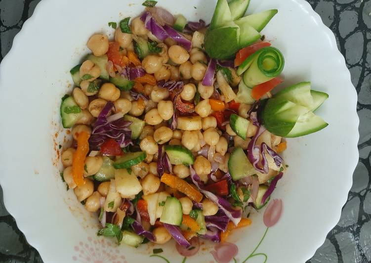 Step-by-Step Guide to Make Quick Chickpeas protein salad😍