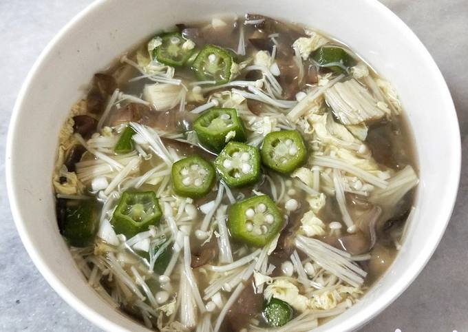 顧胃顧肝的養生湯品 菇菇秋葵蛋羹 減醣料理 防疫提高免疫力 食譜與作法by Pui Pui Cookpad