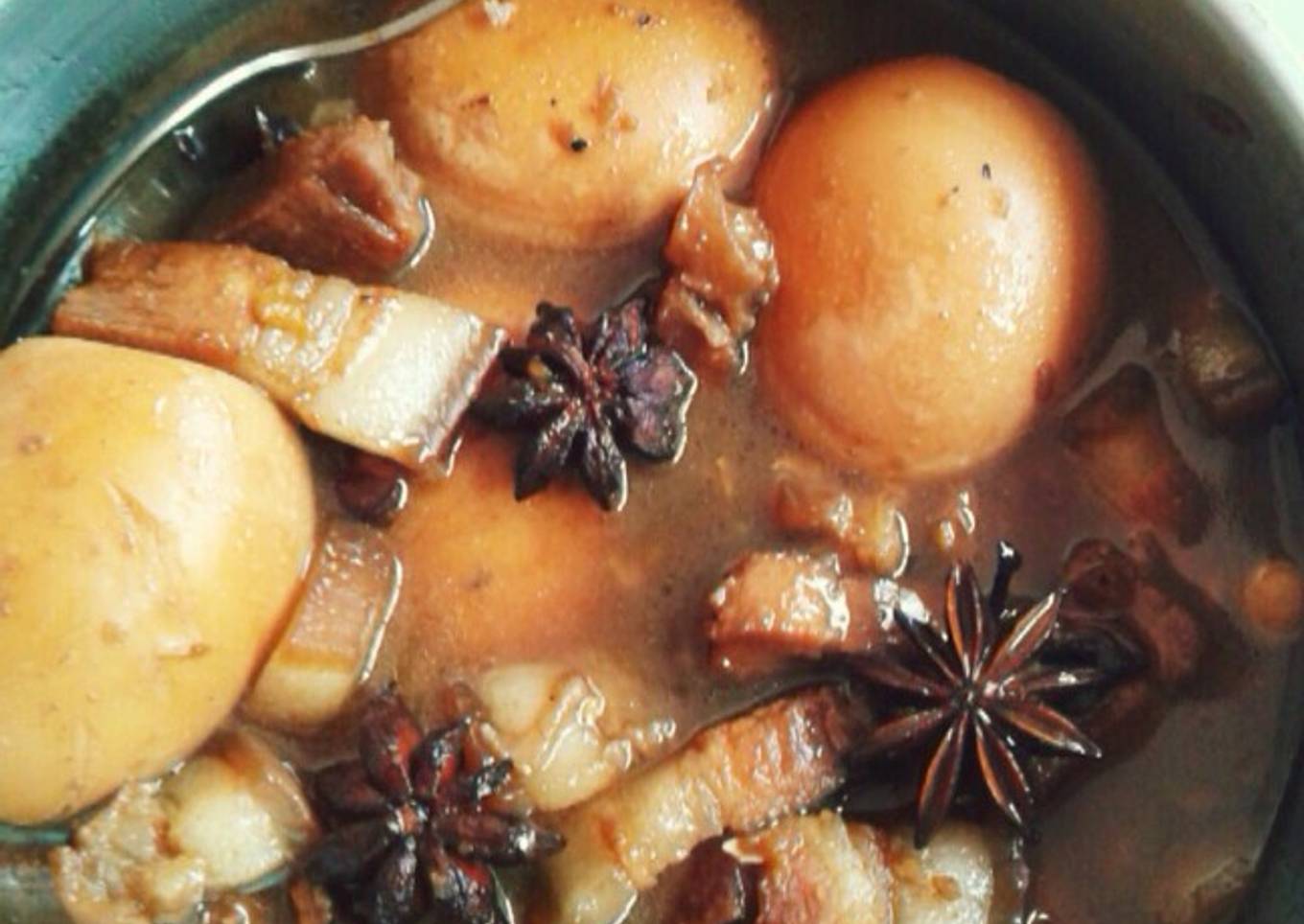 Hong bak /babi kecap
