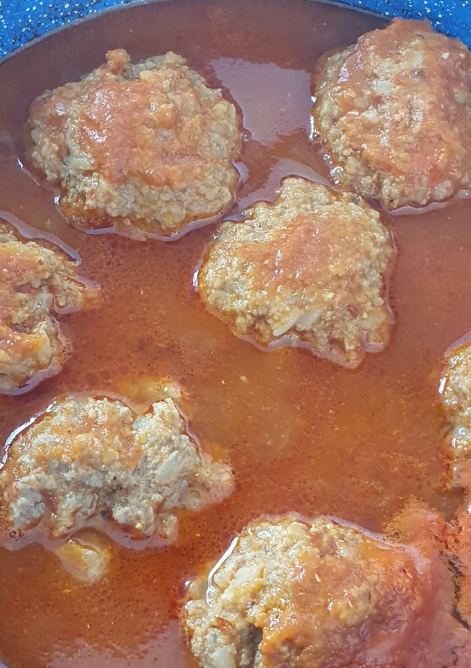 Una foto de Albóndigas Mexicanas (Con huevo y arroz)