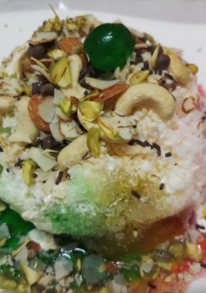 A picture of Mava Malai Ice Dish.