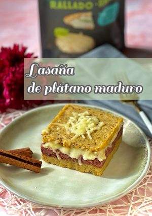 Una foto de Lasaña de plátano maduro