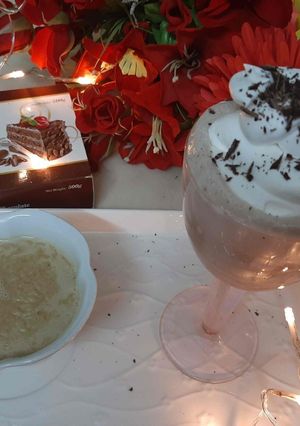 A picture of Chocolate vanilla shake.