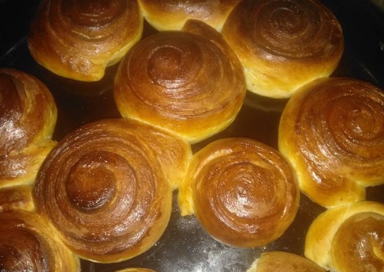 Steps to Prepare Perfect Cinnamon Buns #mystaplefoodrecipecontest