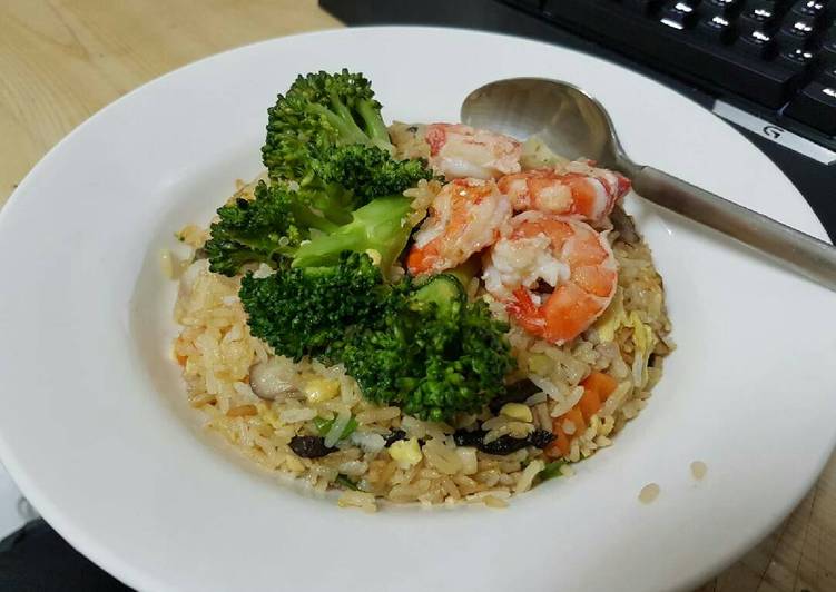Step-by-Step Guide to Make Any-night-of-the-week Mushrooms shrimp fried rice