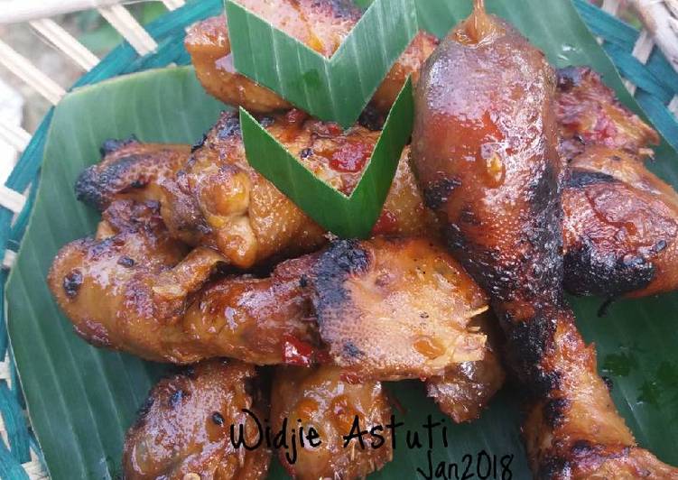 Resep Kepala Ayam Bumbu Paniki Lezat