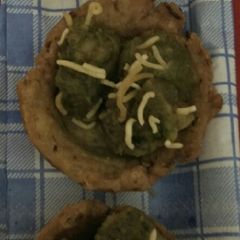A picture of Dhaniya Ke chutney wale aalu.