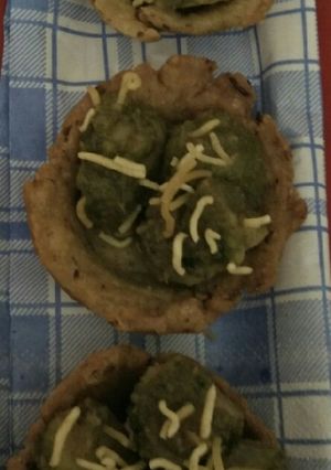 A picture of Dhaniya Ke chutney wale aalu.