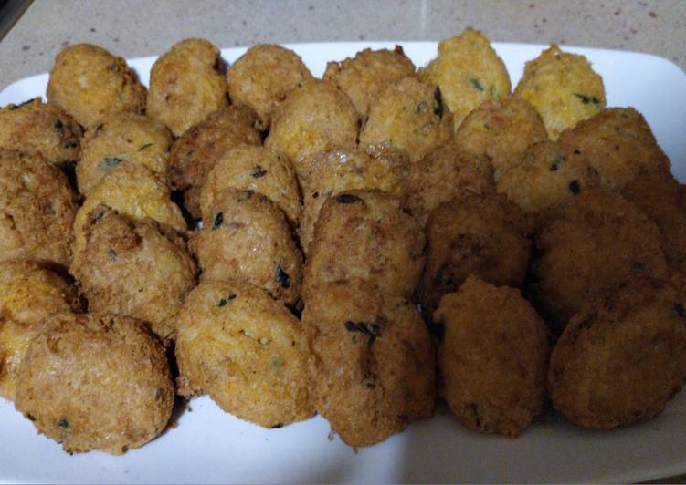 Alb贸ndigas de bacalao y garbanzos 馃А馃挍