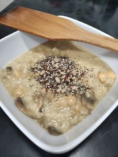 Una foto de Risotto de champiñones con garbanzos