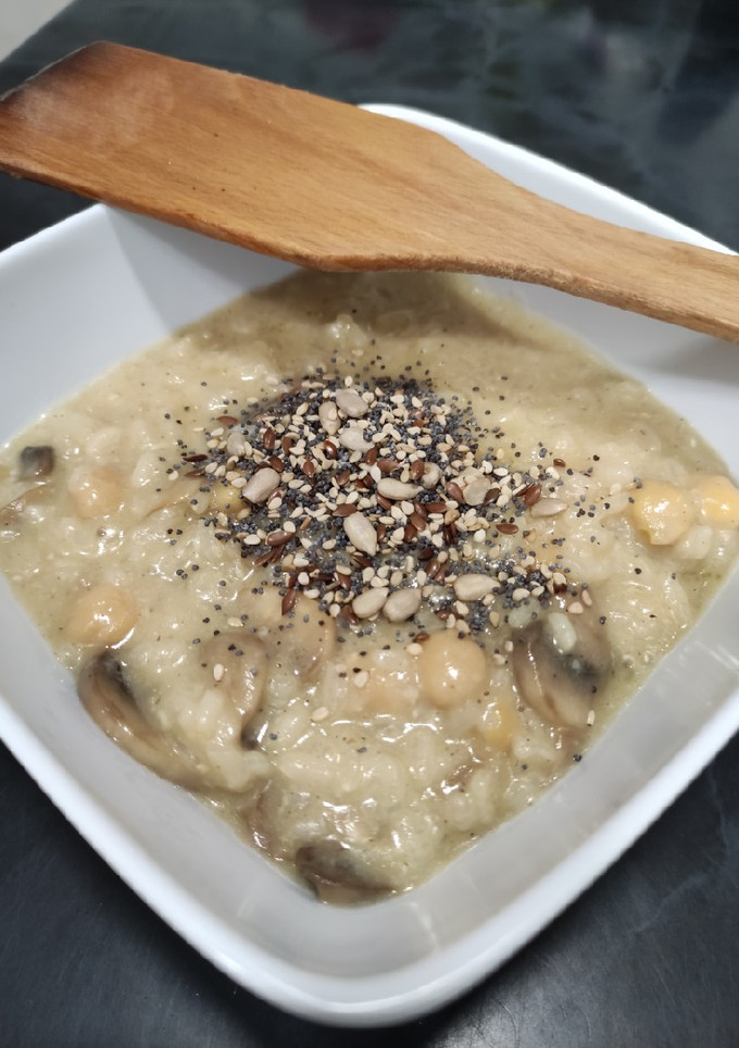 Una foto de Risotto de champiñones con garbanzos