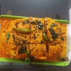 A picture of Without curd wala Dokla.