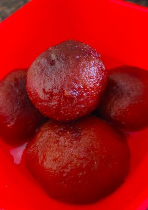 A picture of Bread Gulabjamun.