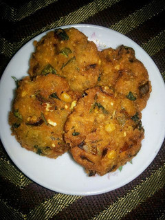 मसाला वड़ा (MASALA VADA RECIPE IN HINDI) रेसिपी मुख्य फोटो