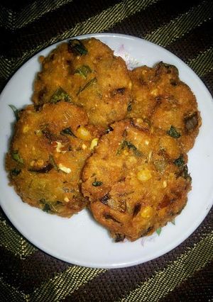 मसाला वड़ा (MASALA VADA RECIPE IN HINDI) रेसिपी मुख्य फोटो
