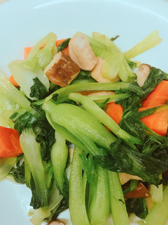 輕炒香菇蒜香溫室小青江菜 的食譜成品照片