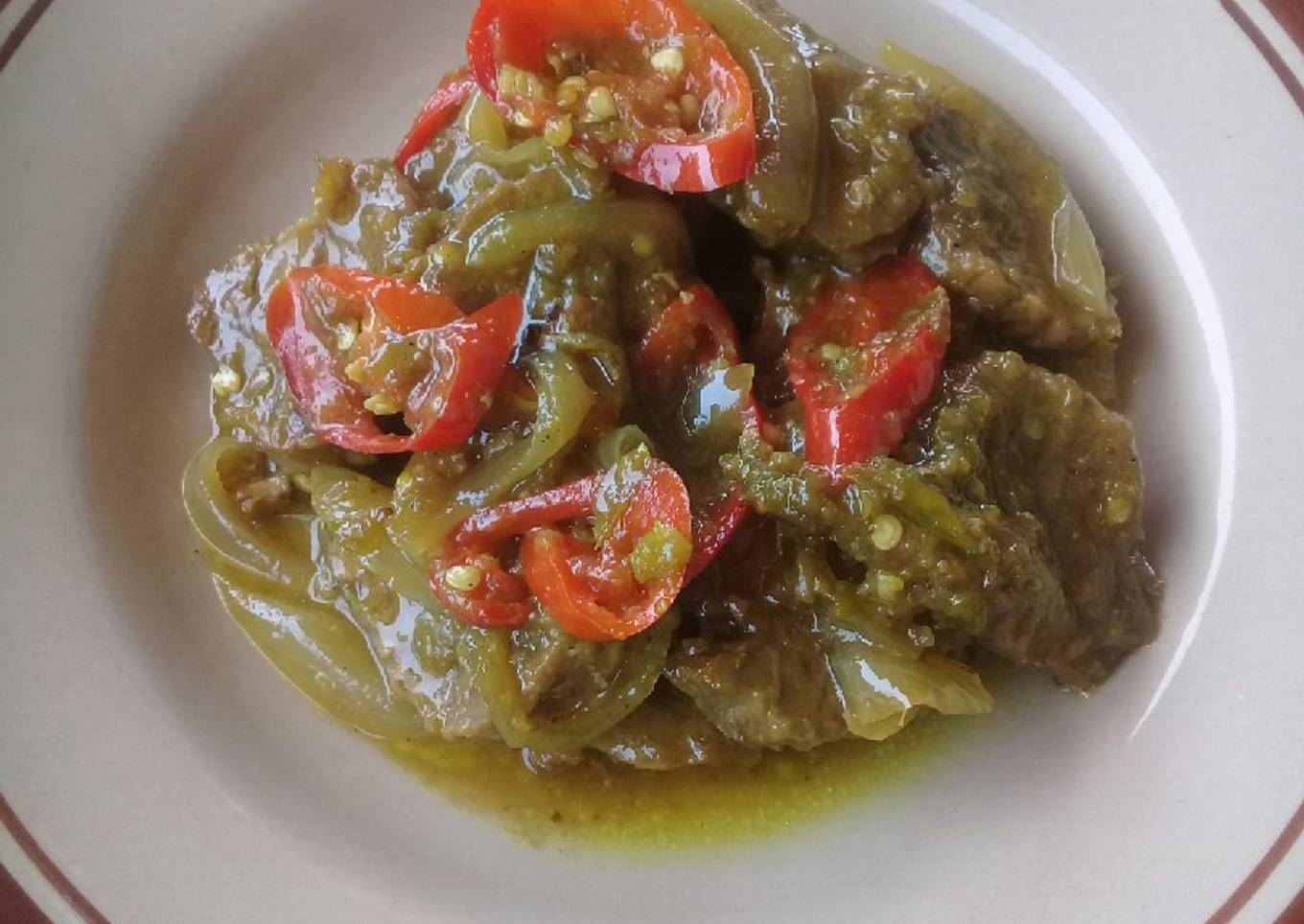 Daging sapi masak cabe ijo