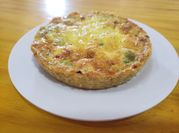 Una foto de quiche carne picada